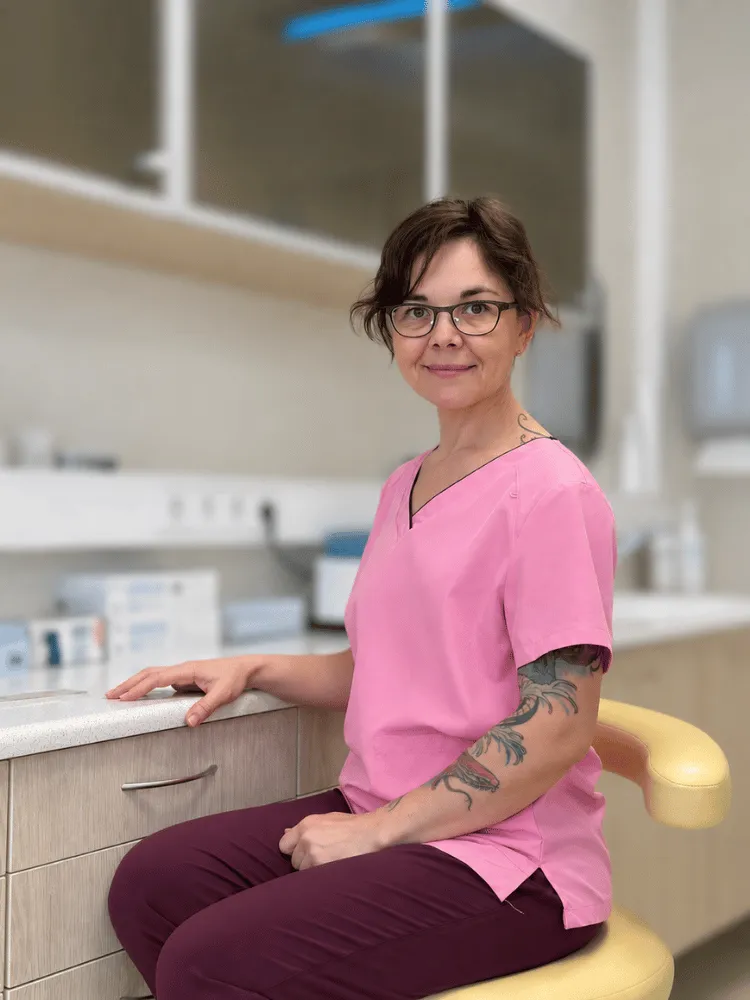 Hambaravi asendusassistent Assistent kliiniku kabinetis - Abihaldjas Valeria Kraus
